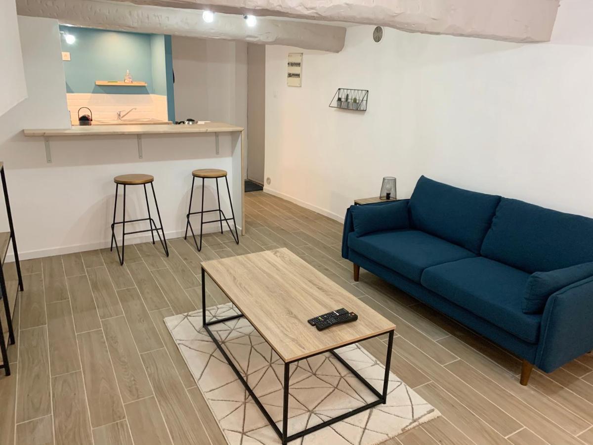 Chez Tom - Au Pied Des Musees Apartment *
